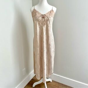 Vintage Expressions Lace Trim Satin Slip Dress Champagne Size Medium Coquette